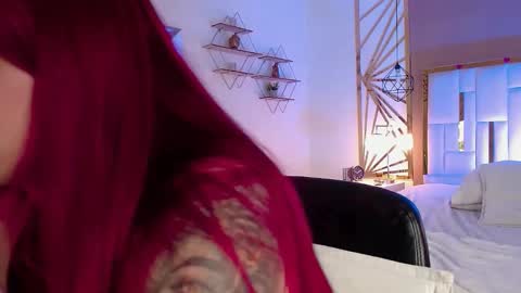 Snapshot of vaaleriee_miller_ chatting on October 2025 06:34:01 AM valeriee miller online show from October 2025 06:34:01 AM