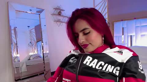 Snapshot of vaaleriee_miller_ chatting on November 2025 10:32:02 PM valeriee miller online show from November 2025 10:32:02 PM