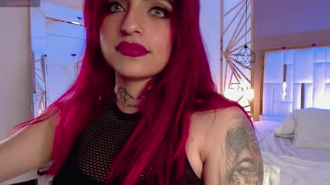 Snapshot of vaaleriee_miller_ chatting on November 2025 02:50:02 PM valeriee miller online show from November 2025 02:50:02 PM