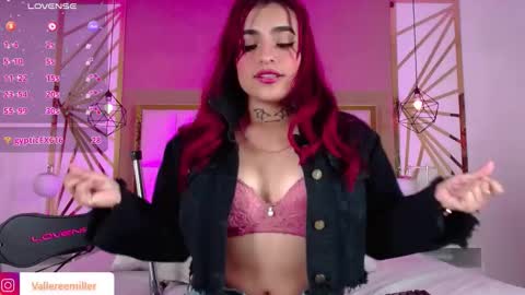 Snapshot of vaaleriee_miller_ chatting on November 2025 12:42:02 PM valeriee miller online show from November 2025 12:42:02 PM