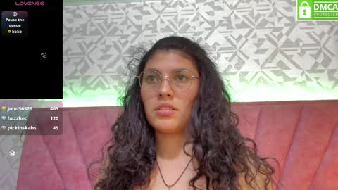 Vainilla online show from December 2024 05:04:02 AM