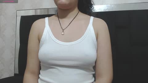 Vainilla online show from December 2024 02:02:02 AM