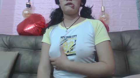 Vainilla online show from February 2025 04:47:02 AM