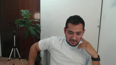 vajkito online show from March 2025 01:34:02 AM