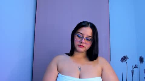 Valeria online show from September 2025 01:07:02 AM