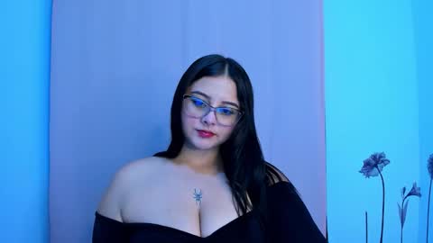 Valeria online show from September 2025 10:55:02 PM