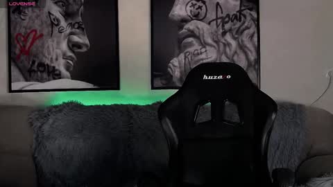 valdi_light online show from September 2025 05:12:01 AM