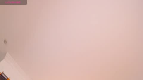 Snapshot of valen_ross_ chatting on October 2025 02:34:01 PM valentina Rossi 3 online show from October 2025 02:34:01 PM