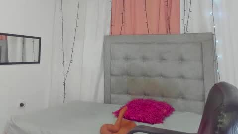 Valentina online show from January 2025 06:13:01 AM