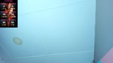 Snapshot of valentina_0_ chatting on November 2025 03:30:02 AM Valentina online show from November 2025 03:30:02 AM