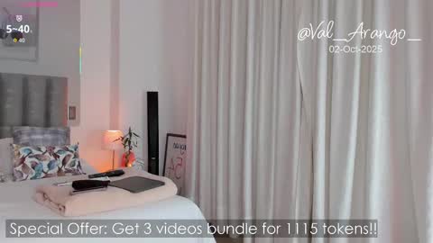 Val arango  online show from October 2025 11:12:02 PM