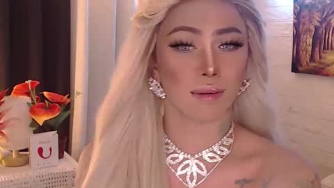 Amanda online show from September 2025 02:23:01 AM