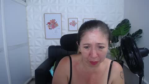 Valentina  online show from March 2025 12:33:02 AM