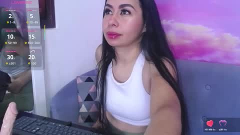 Vale online show from October 2025 07:44:02 PM