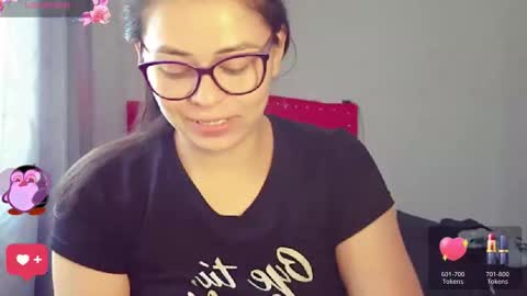 Snapshot of valentina_nappi96 chatting on November 2025 07:02:02 PM VALE online show from November 2025 07:02:02 PM