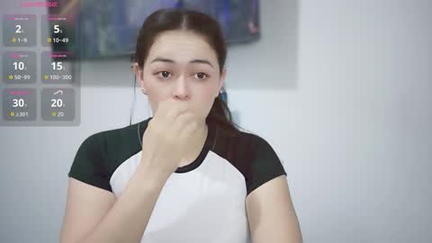 Snapshot of valentina_nappi96 chatting on December 2025 03:57:01 AM VALE online show from December 2025 03:57:01 AM