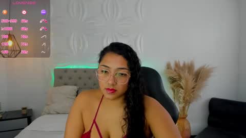 Valentina online show from February 2025 05:26:02 PM