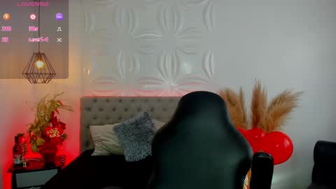 Valentina online show from February 2025 02:12:02 PM