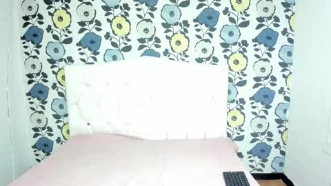 valentinaklean1 online show from October 2025 03:27:02 AM