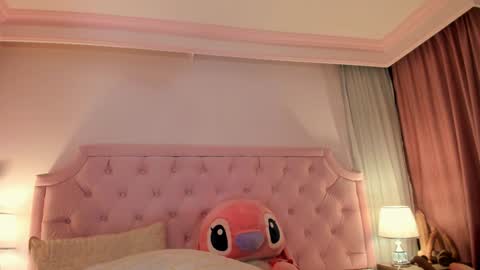 Vale Toro  online show from December 2024 11:13:01 AM