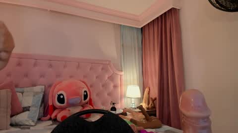 Vale Toro  online show from January 2025 12:03:01 PM