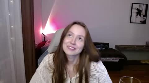 Snapshot of valents_cherry chatting on September 2025 04:40:01 PM Valentina online show from September 2025 04:40:01 PM