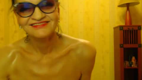 valentijm online show from February 2025 09:46:02 PM