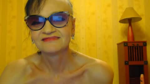 valentijm online show from March 2025 01:06:02 PM