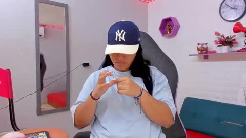 valeri_harpers4 online show from September 2025 02:05:01 AM