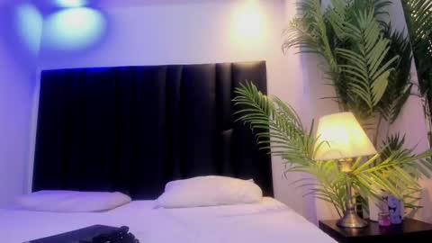 valeri_tafur online show from October 2025 11:00:01 AM