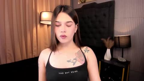 Snapshot of valerialukyanovaxxx chatting on October 2025 06:44:01 AM Valeria online show from October 2025 06:44:01 AM