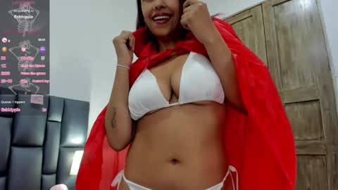 Valeria  online show from October 2025 04:17:02 PM