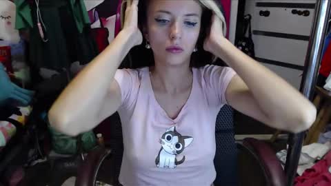 Snapshot of valeriaxkiss chatting on September 2025 08:14:01 PM ValeriaXKiss online show from September 2025 08:14:01 PM