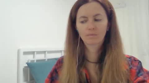 Snapshot of valerie_rose777 chatting on October 2025 08:22:01 PM valerie_rose777 online show from October 2025 08:22:01 PM