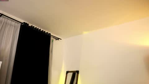 Snapshot of valeriebony chatting on October 2025 04:20:02 AM Valerie Style3 online show from October 2025 04:20:02 AM