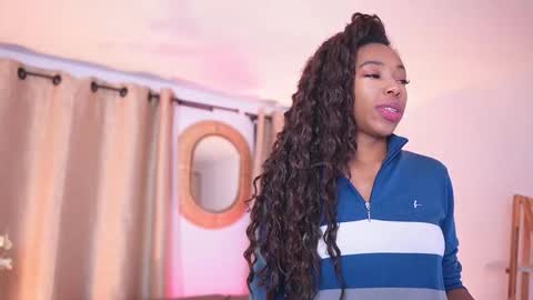 Snapshot of valeriebony chatting on November 2025 04:01:02 AM Valerie Style3 online show from November 2025 04:01:02 AM