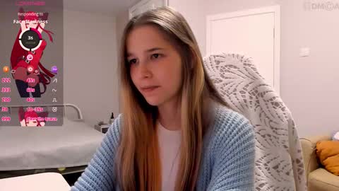 Snapshot of valeriebubbles chatting on October 2025 04:37:01 PM Valerie online show from October 2025 04:37:01 PM