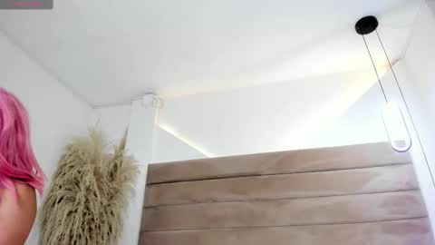 valeri online show from October 2025 12:02:01 PM