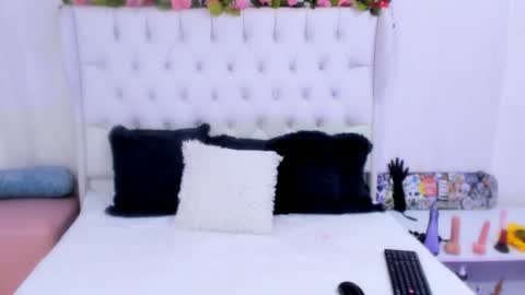 valeria111111 online show from January 2025 07:18:02 PM