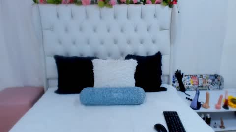 valeria111111 online show from February 2025 07:13:01 PM
