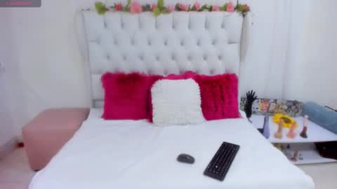 valeria111111 online show from February 2025 07:13:01 PM