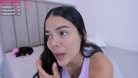 Cris  online show from March 2025 12:39:02 AM