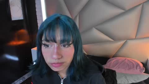 valery_smith15 online show from January 2025 09:34:02 AM