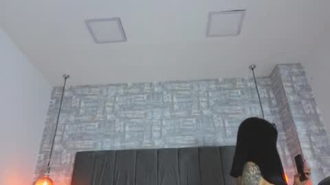 valerykat_ online show from October 2025 11:11:01 AM