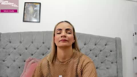 Valesskahall online show from October 2025 11:51:02 AM