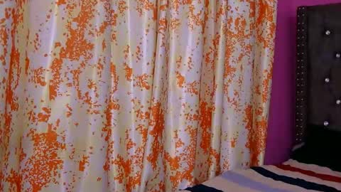 valestra online show from September 2025 09:00:01 AM