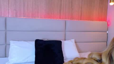 Snapshot of valeswift chatting on September 2025 11:25:01 AM Vale online show from September 2025 11:25:01 AM