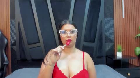 Snapshot of valka_ross chatting on October 2025 11:29:02 PM VALKA ROSS online show from October 2025 11:29:02 PM