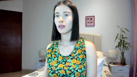 Macarena online show from January 2025 01:58:01 AM
