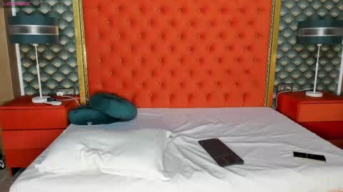 Snapshot of valleriejonnes chatting on February 2025 10:31:02 PM Valerie Val V online show from February 2025 10:31:02 PM